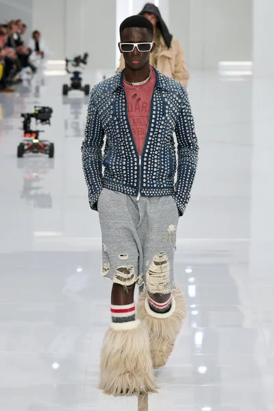 Look 37